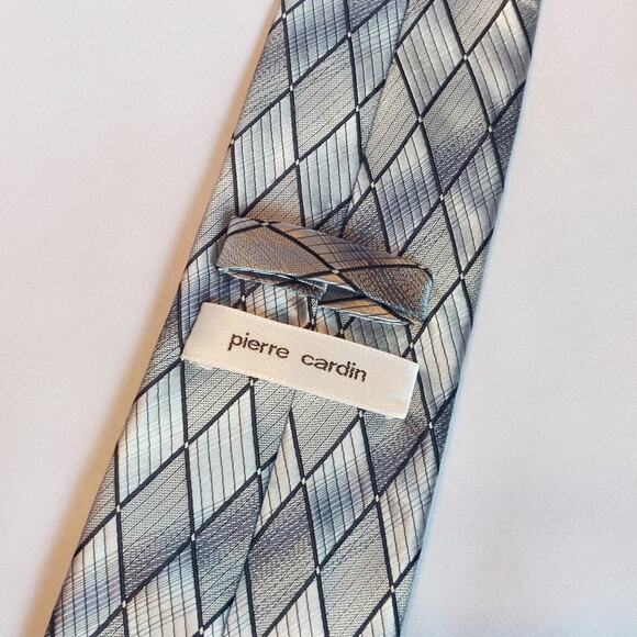 Pierre Cardin Necktie - Picture 2 of 2